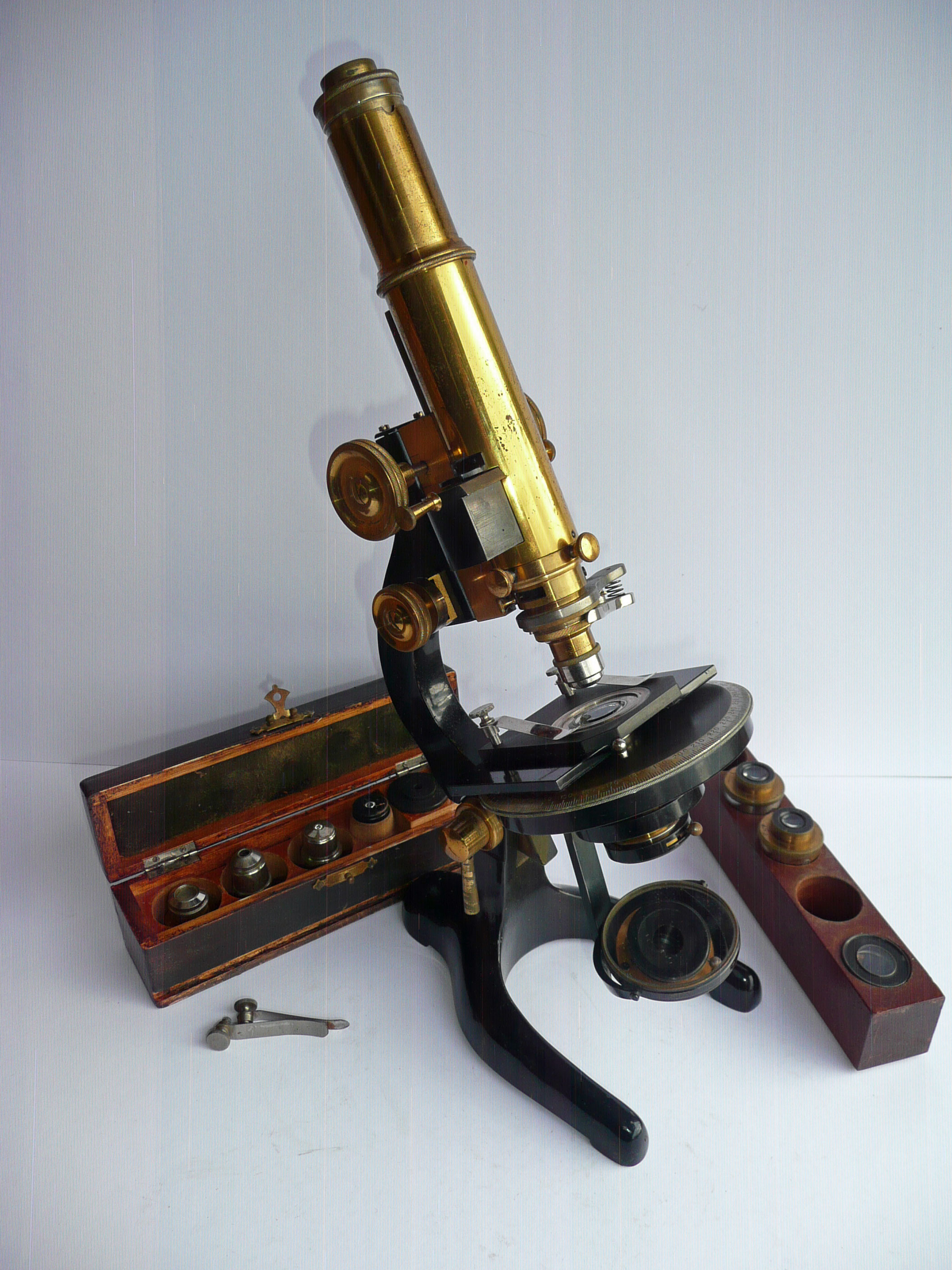 Polarizing microscope, Seibert (Wetzlar, Germany)