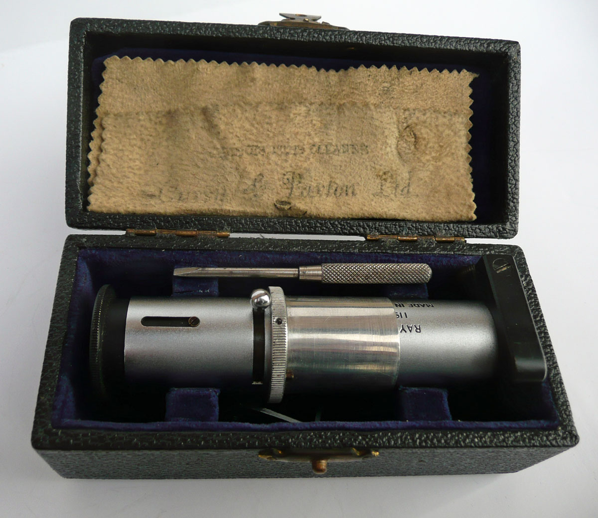 Hand spectroscope - Rayner multi-slit prism spectroscope - Gemmological Instruments Ltd